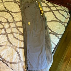 WonderWink gray Scrub bottoms